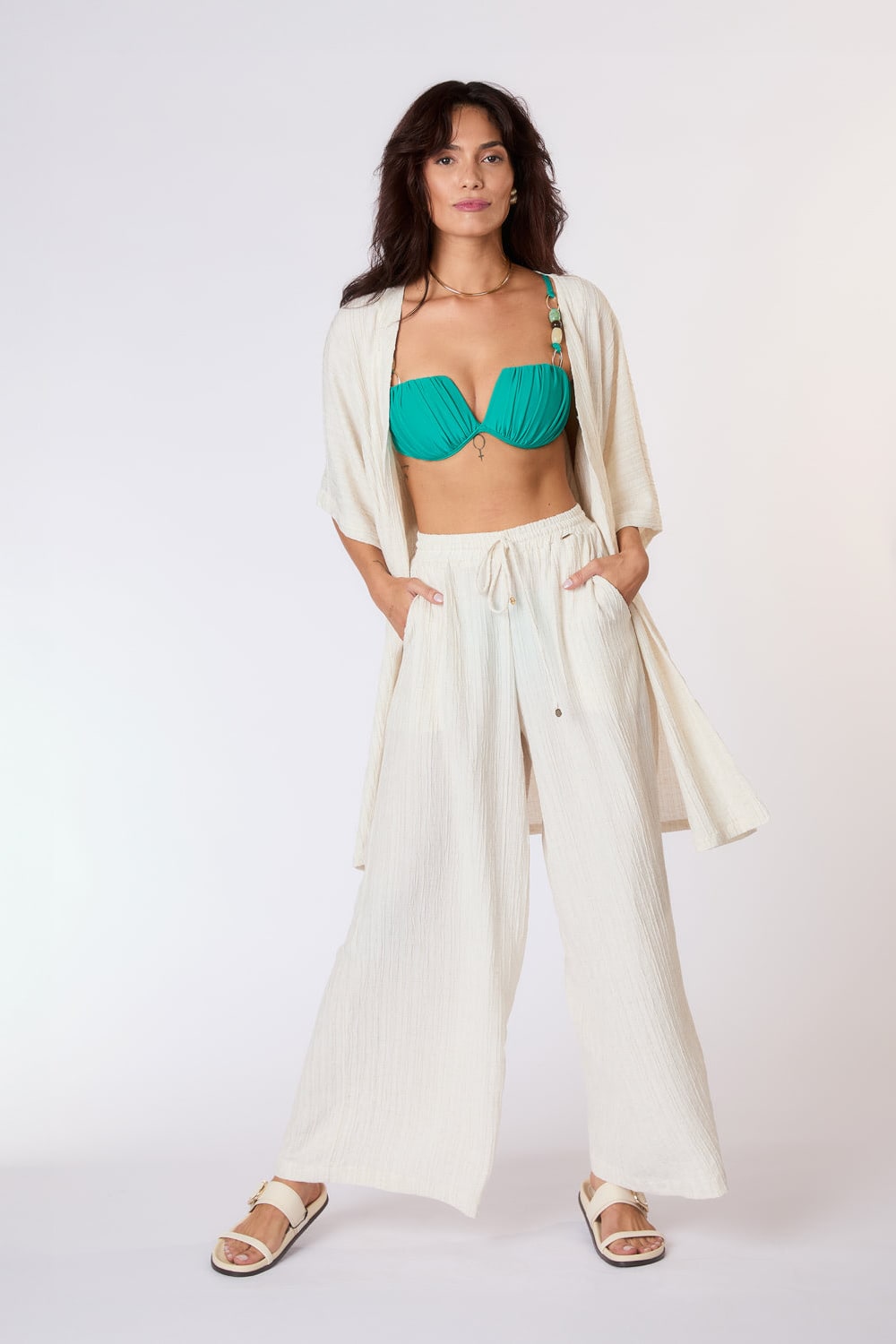 Calça Pantalona Textura Nervuras em Linho Cru