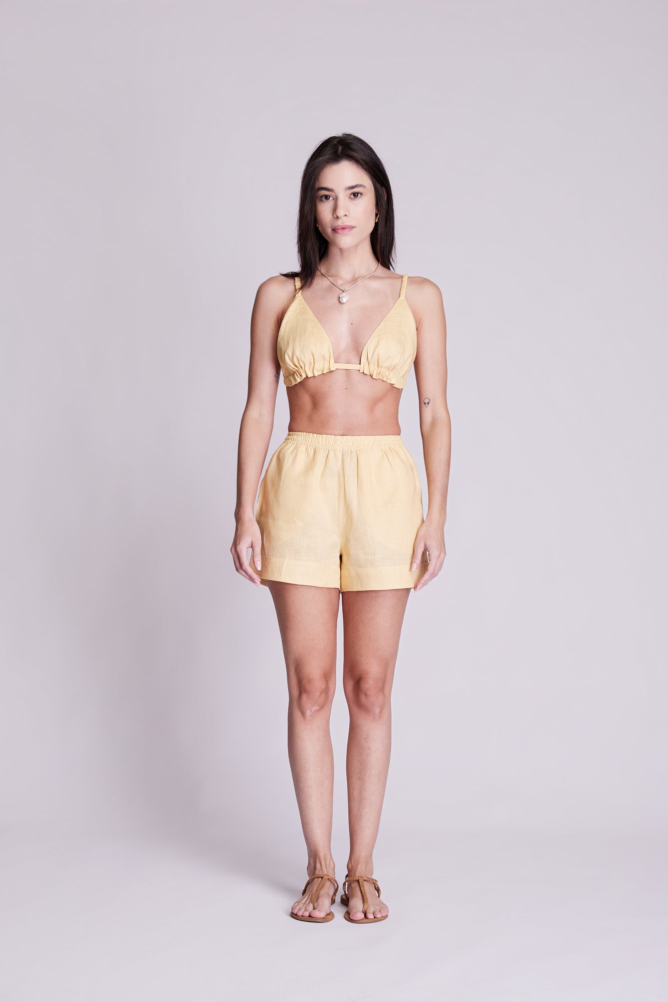 Shorts Cocar Linho Amarelo